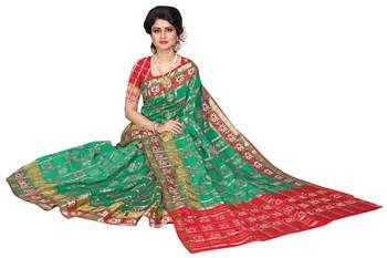 Green woven cotton silk saree with blouse 4