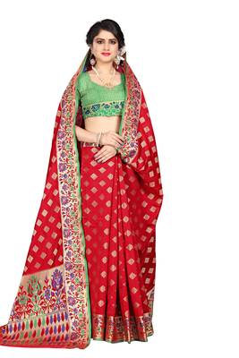 Red woven cotton silk saree with blouse 4
