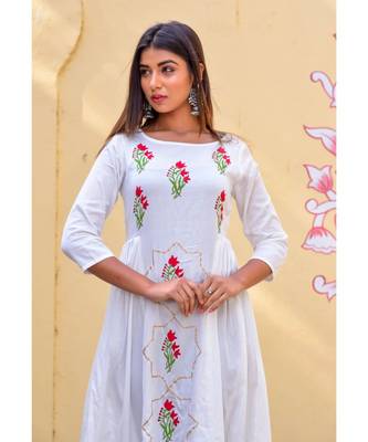 white hand print silk kurtis 4