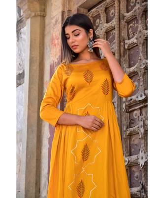 mustard hand print silk kurtis 4