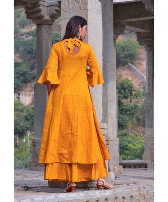 mustard hand print silk kurta sets 2