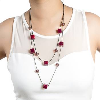 Red necklaces 2