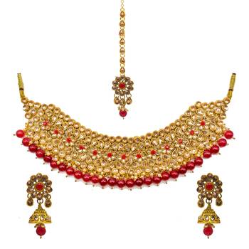 Red necklaces 1