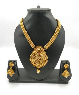 Traditional Golden Long Necklace Set 1