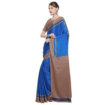 Blue printed crepe saree with blouse 3