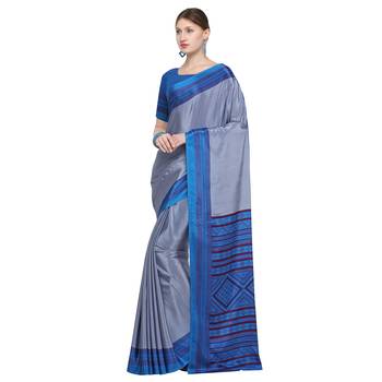 Blue printed crepe saree with blouse 3
