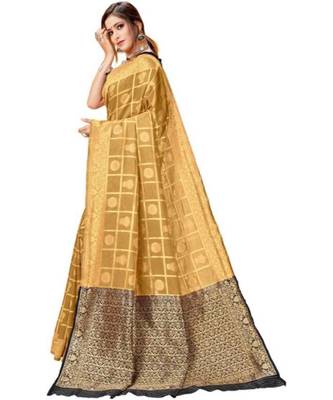 Beige Woven Banarasi Saree With Blouse 2