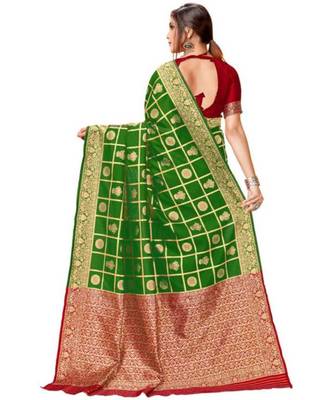 Green Woven Banarasi Saree With Blouse 3