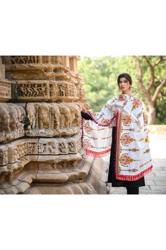 Off-White Heavily Aari Embroidered Khadi Shawl/Dupatta With Wine Cotton Tassel