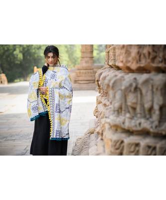 White Tribal Motif Aari Embroidered Khadi Shawl/Dupatta With Lemon Tassel Lace 1