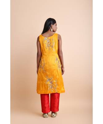 Yellow Embroidered Kurta Set 4