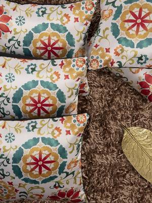 Multicoloured Set of 5 Floral Square Cushion Covers 1