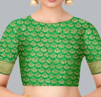 Magenta woven banarasi silk saree with blouse 4