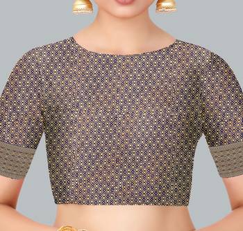 Beige woven banarasi silk saree with blouse 4