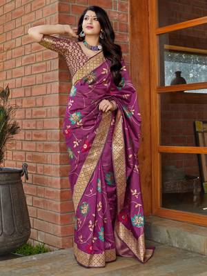 Magenta woven banarasi silk saree with blouse 2