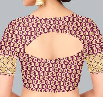 Magenta woven banarasi silk saree with blouse 5