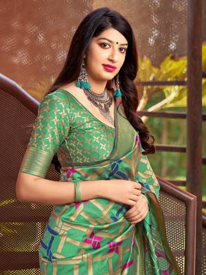 Green woven banarasi silk saree with blouse 4