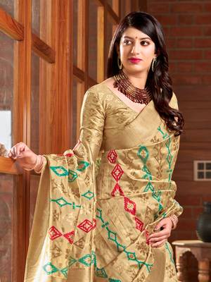 Beige woven banarasi silk saree with blouse 3