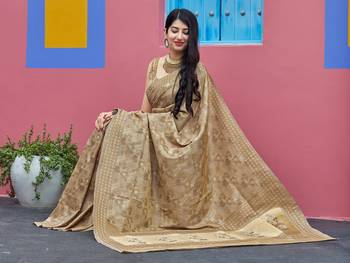 Beige woven banarasi silk saree with blouse 4