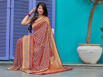 Maroon woven banarasi silk saree with blouse 5