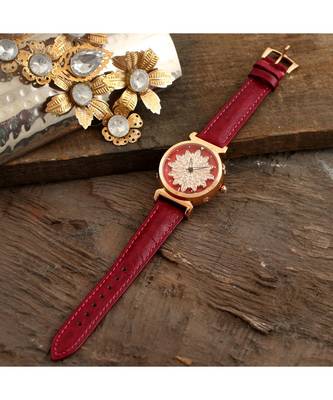 Magenta Flower Design Classy Revolving Dail Watch 2