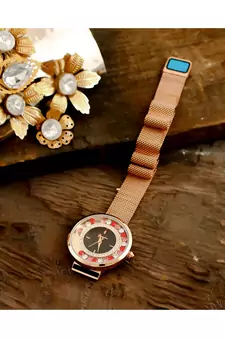 Rose Gold Dancing Diamond Adjustable Magnetic Belt Watch
