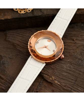 White Stylish Watch With Rose Gold Combination 1