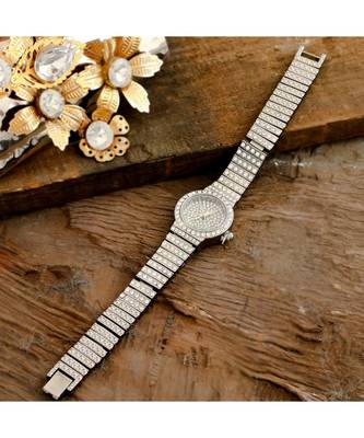 Silver Beautiful Designer Smart Look Elegant Small Dail Watch 1
