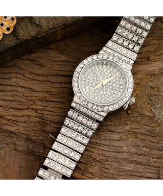 Silver Beautiful Designer Smart Look Elegant Small Dail Watch 2