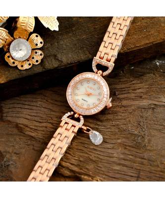 Rose Gold Beautiful Sweet N Simple Stylish Watch 2