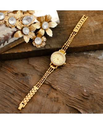 Golden Smart Look Sweet N Simple Cute Elegant Watch 1