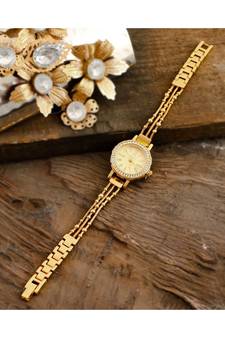 Golden Smart Look Sweet N Simple Cute Elegant Watch