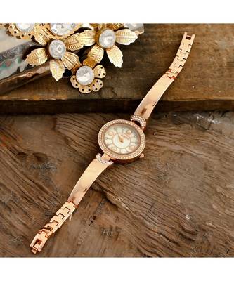 Rose Gold  Stylish Watch Collection With Braclet Look Belt 1