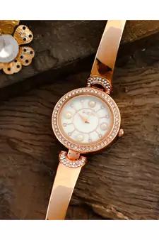 Rose Gold  Stylish Watch Collection With Braclet Look Belt