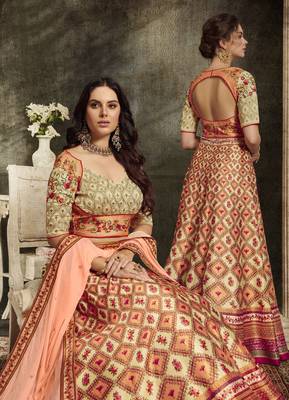 Cream Embroidered Silk Semi Stitched Lehenga 3