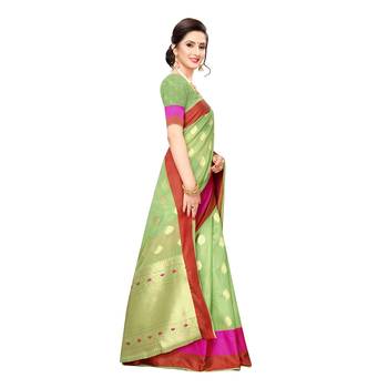 Green woven cotton silk saree with blouse 3