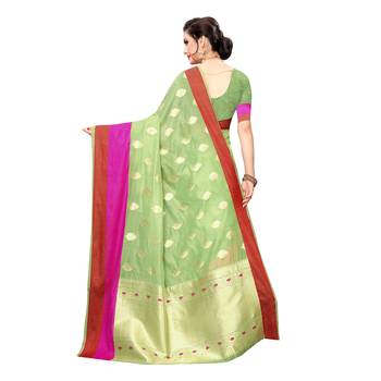 Green woven cotton silk saree with blouse 4
