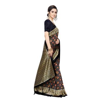 Black printed art silk saree with blouse 3