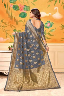 Grey Woven Silk Blend Saree With Blouse 3