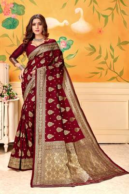 Maroon Woven Silk Blend Saree With Blouse 1