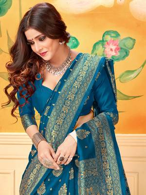 Light Navy Blue Woven Silk Blend Saree With Blouse 5