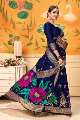 Navy Blue Woven Silk Blend Saree With Blouse 4