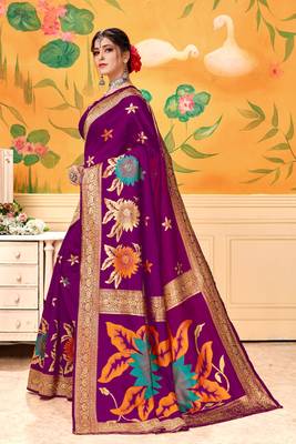 Magenta Woven Silk Blend Saree With Blouse 2