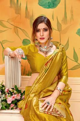 Mustard Woven Silk Blend Saree With Blouse 5