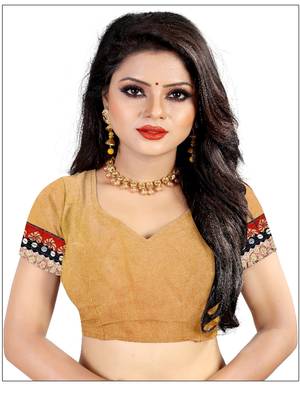 Cream woven organza saree with blouse 4