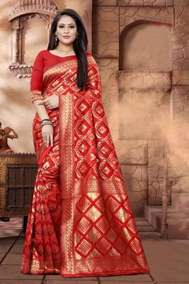 Red Woven Jacquard Saree With Blouse 1