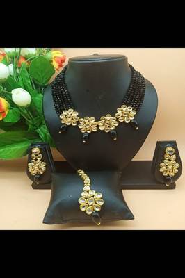 Black necklaces 1