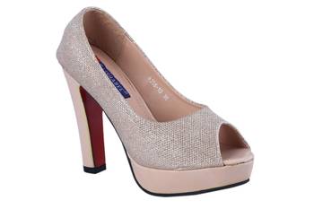 Women-Gold-platform pumps 2