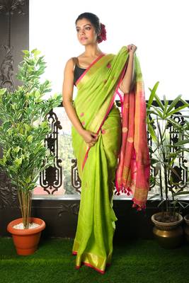 Light Green Pure Linen Saree With Pink Pallu And Zari Border 1