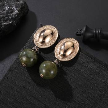 Green earrings 2